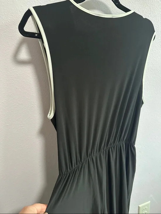 Tahari Black Jumpsuit with White Trim - Picture 9 of 9